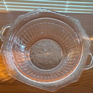 Elegant Pink Depression Glass Serving/Fruit Bowl
